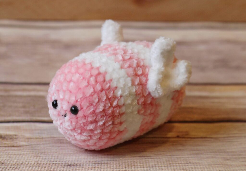 23 Eyecatching Amigurumi Patterns for Craft Fairs (<2 hrs) - Little World  of Whimsy