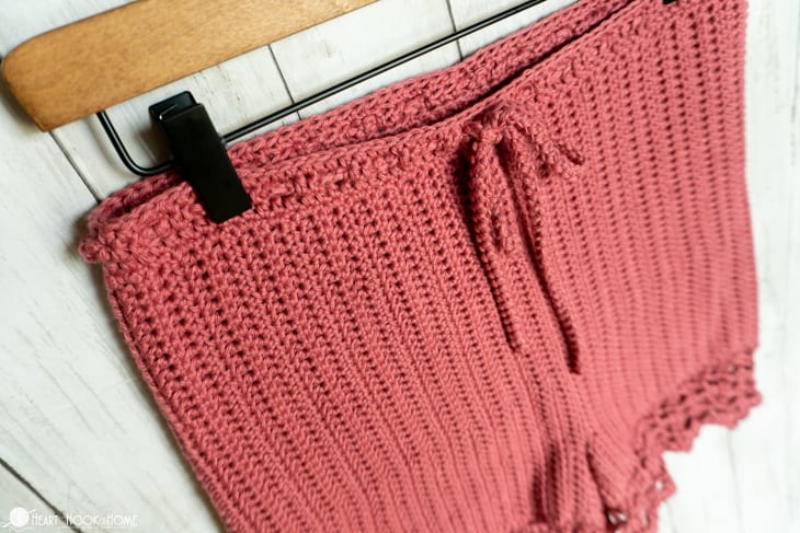 10 Beginner Friendly Crochet Shorts Patterns (Easy and Fun
