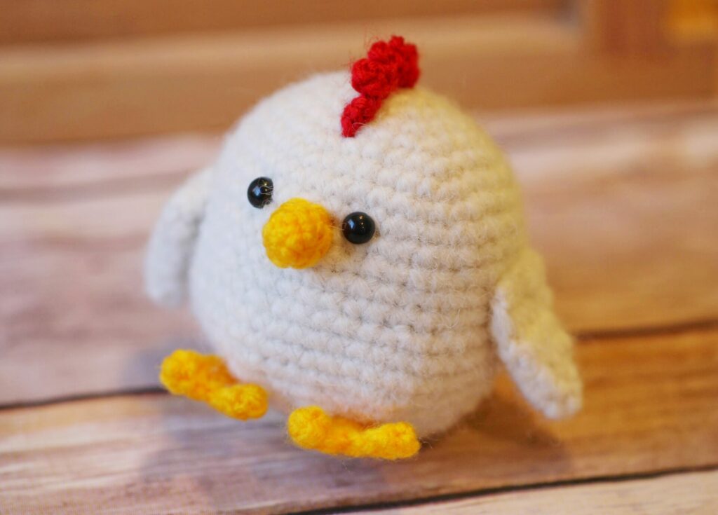 Big Little Chickie Knotted Lovey Crochet Chicken PATTERN 