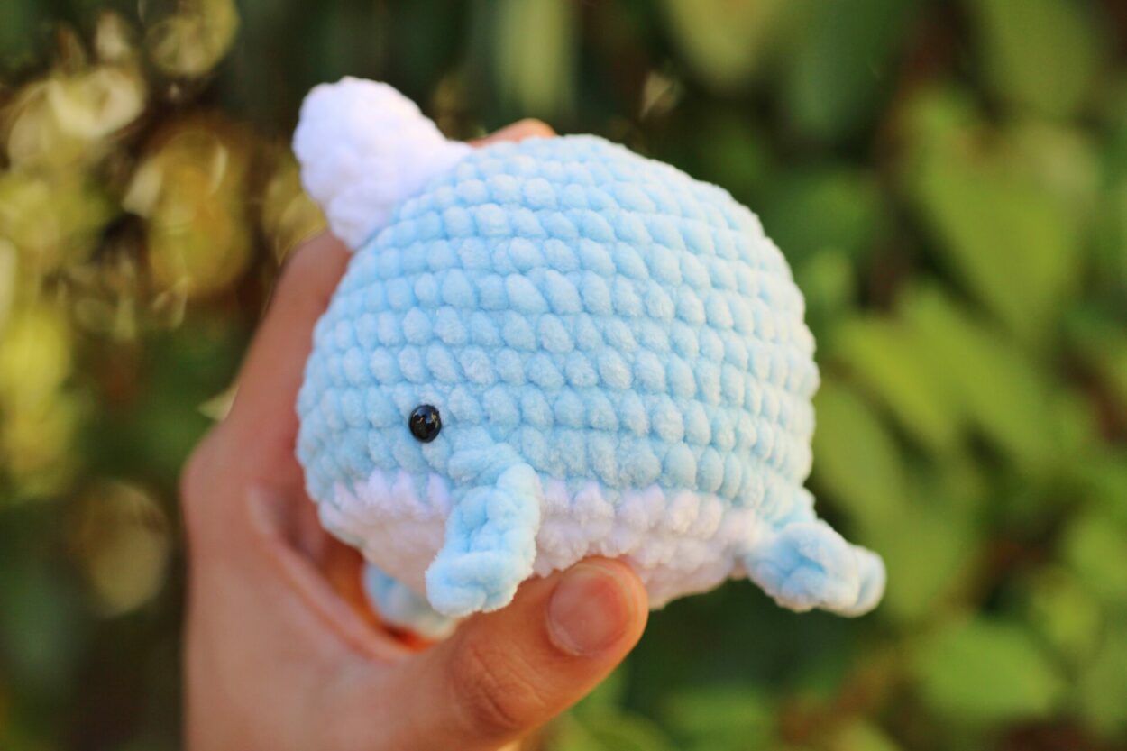 No-sew Narwhal Free Crochet Pattern - Easy Plush Amigurumi Narwhal - Little  World of Whimsy